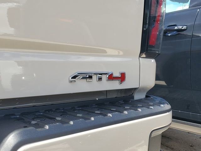 2026 GMC Sierra 3500HD AT4 - Photo 9