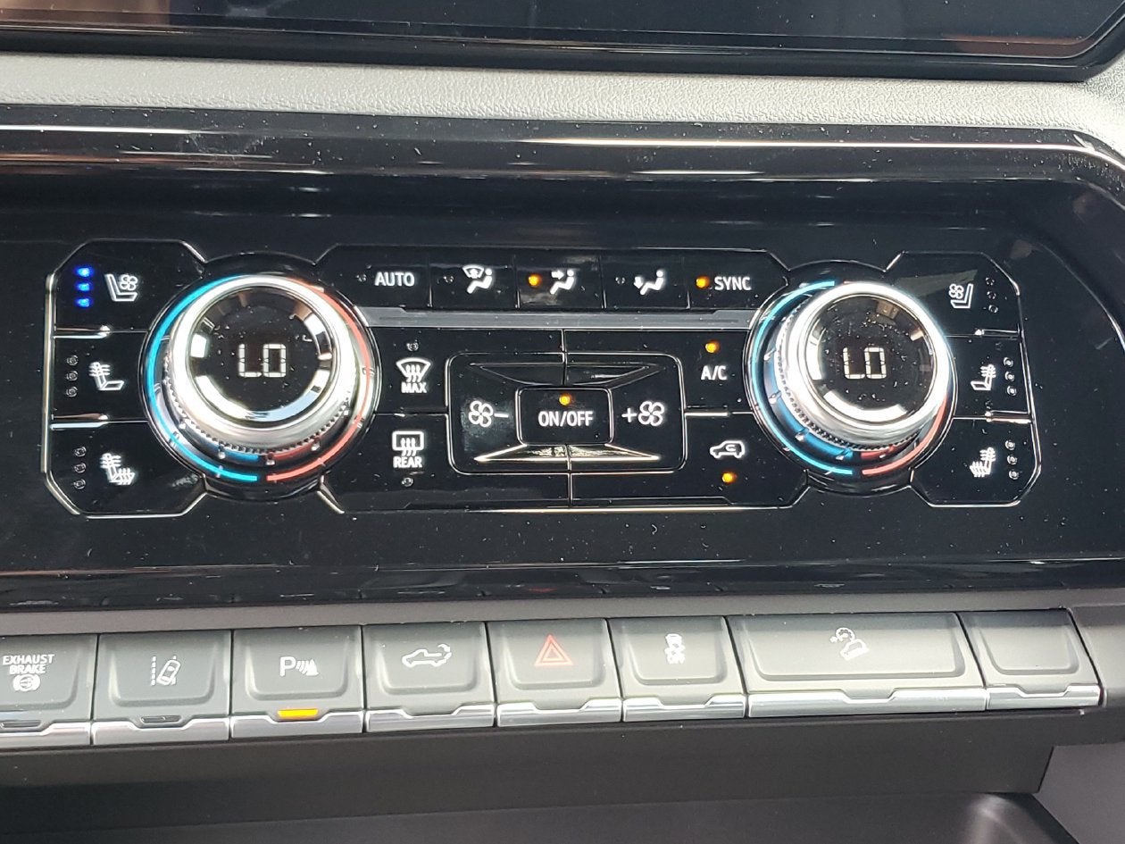 2026 GMC Sierra 3500 HD AT4