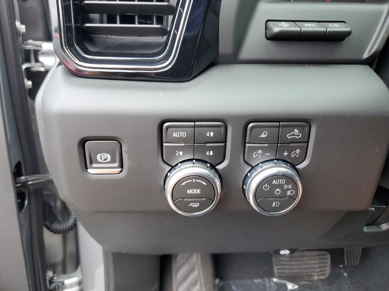 2026 GMC Sierra 3500 HD AT4