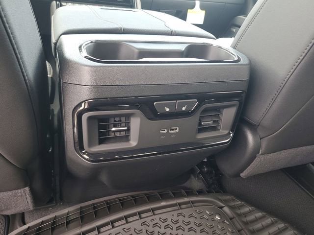 2026 GMC Sierra 3500HD AT4 - Photo 17