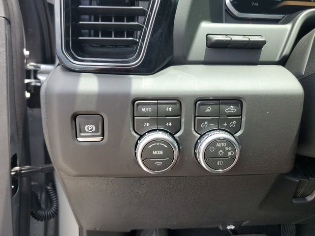 2026 GMC Sierra 3500HD AT4 - Photo 31