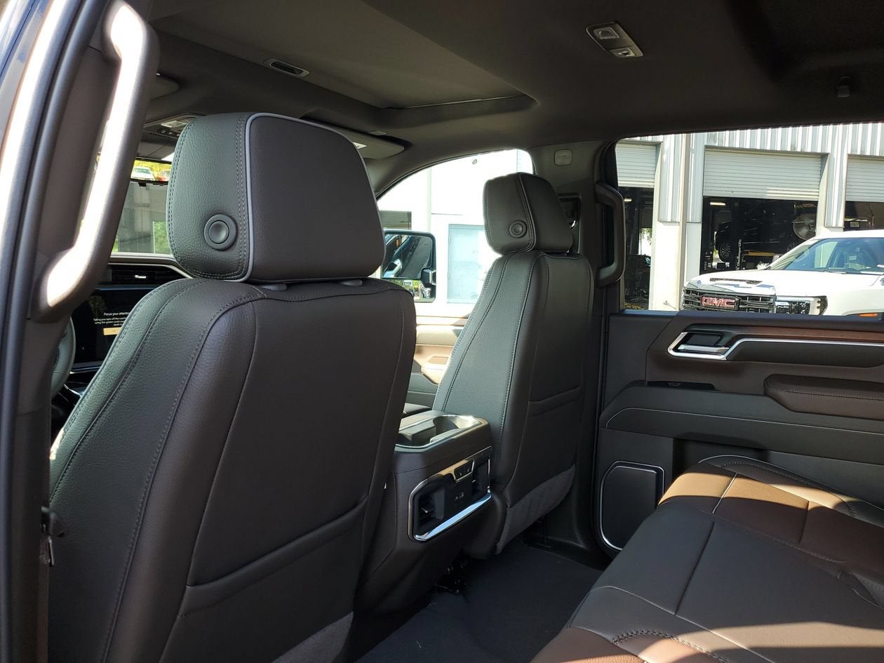 2026 GMC Sierra 3500 HD Denali DRW