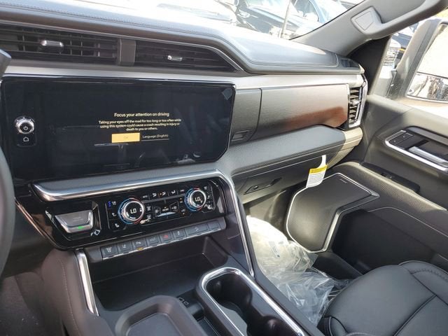 2026 GMC Sierra 3500HD Denali - Photo 28