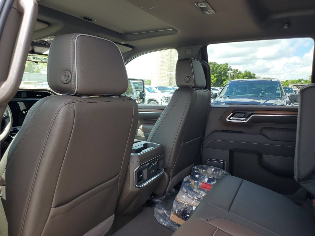 2026 GMC Sierra 3500 HD Denali DRW
