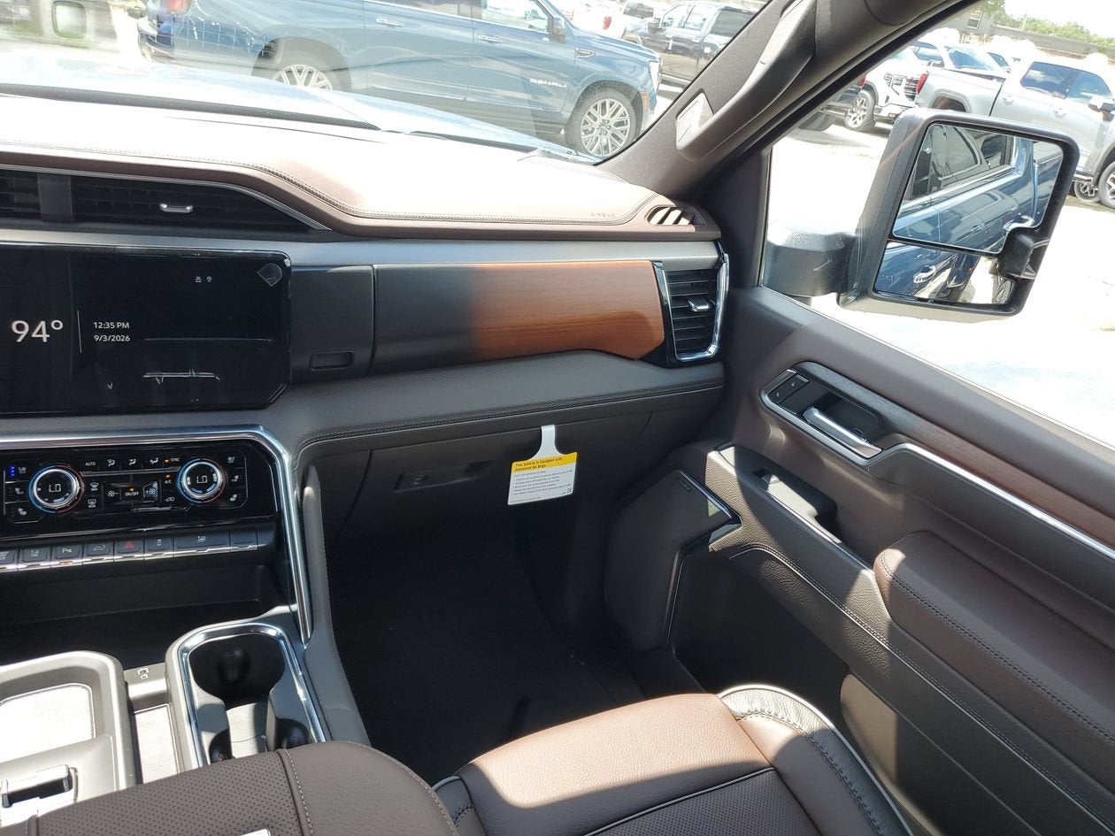 2026 GMC Sierra 3500 HD Denali DRW