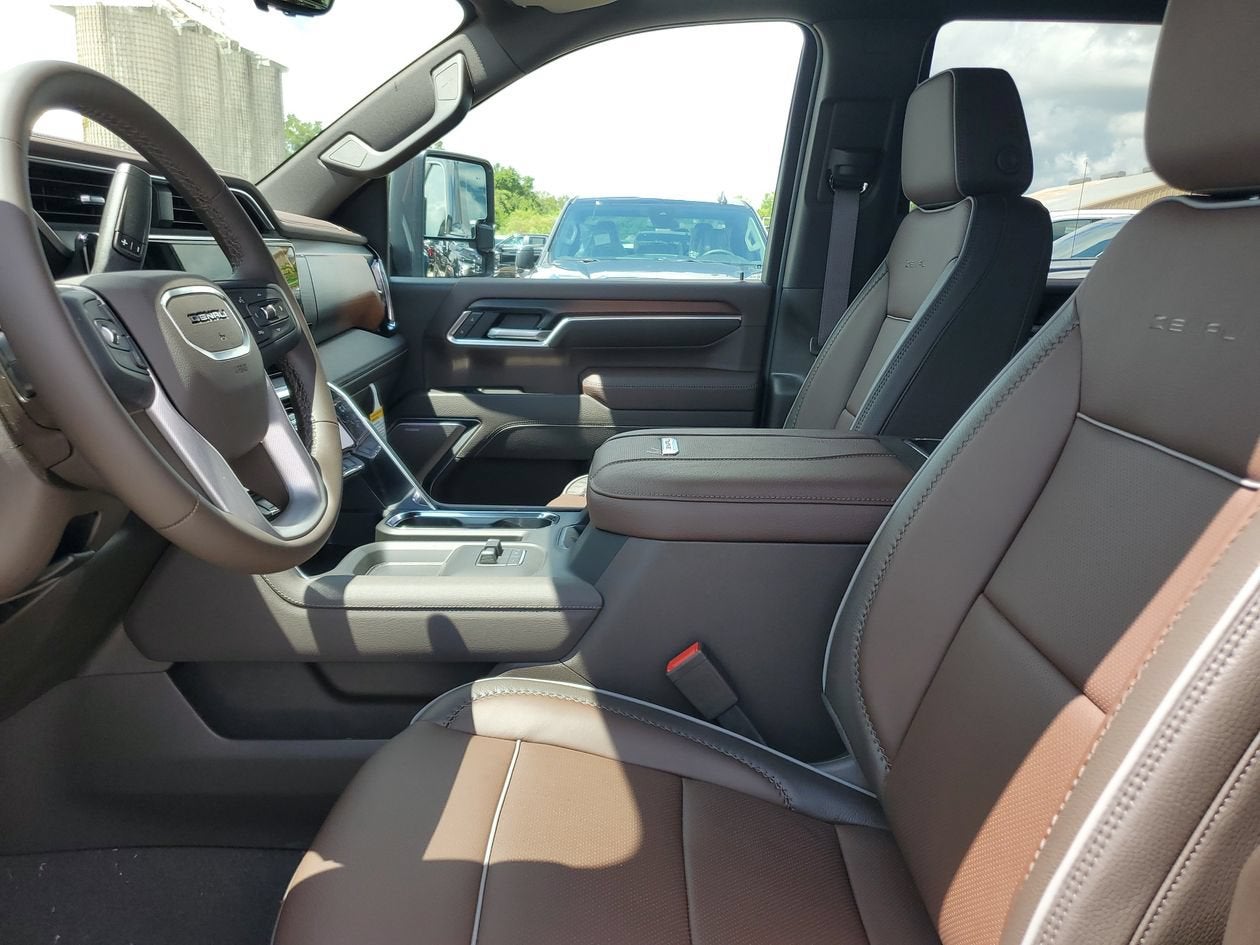 2026 GMC Sierra 3500 HD Denali DRW