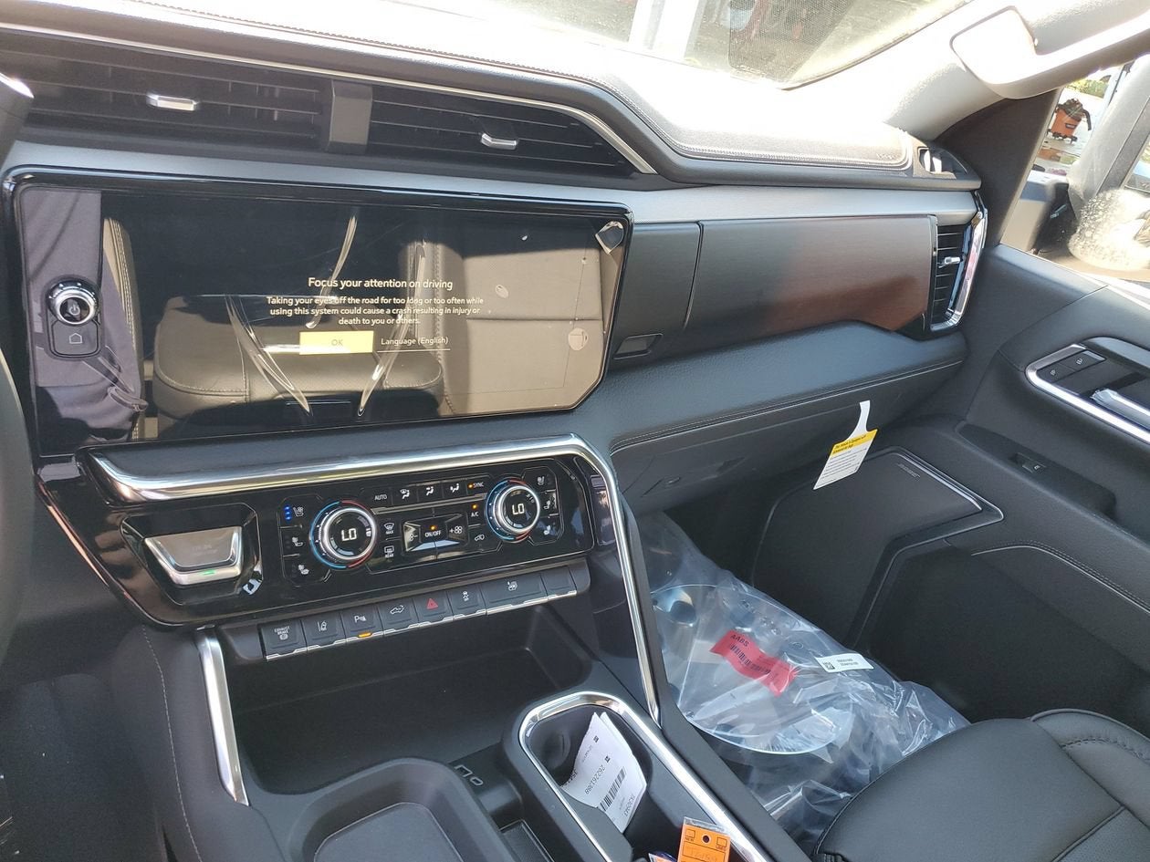 2026 GMC Sierra 3500 HD Denali DRW