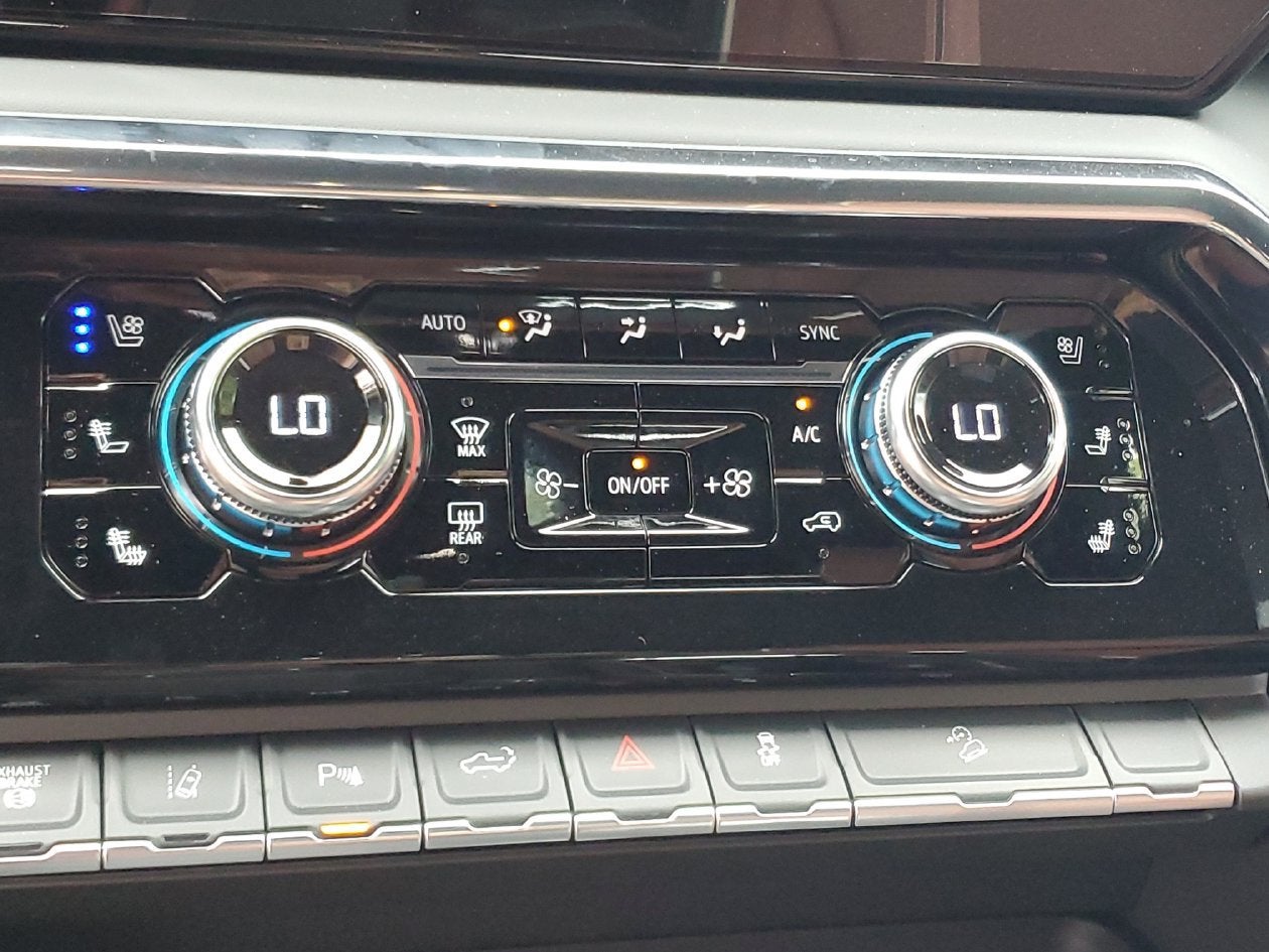 2026 GMC Sierra 2500HD Denali Ultimate - Photo 23