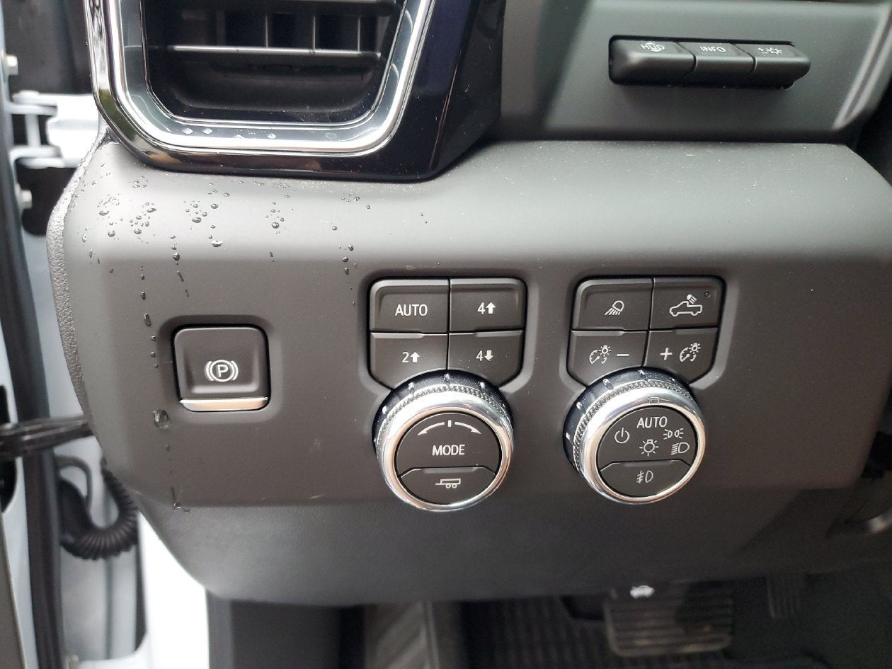 2026 GMC Sierra 2500HD Denali Ultimate - Photo 30