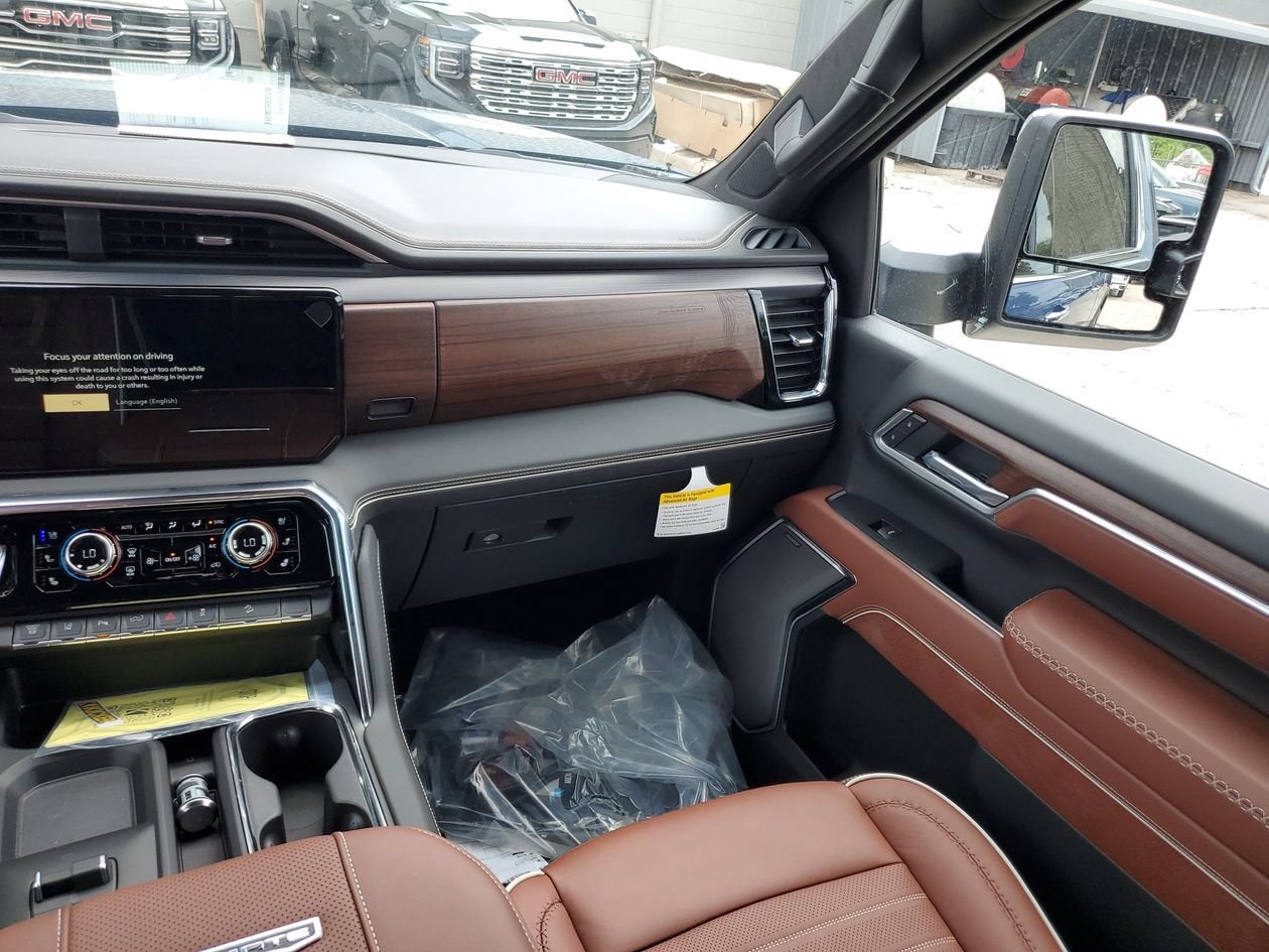 2026 GMC Sierra 2500HD Denali Ultimate - Photo 16