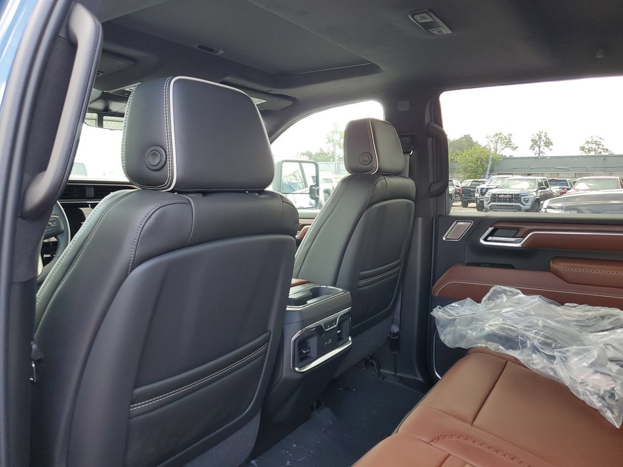 2026 GMC Sierra 3500 HD Denali Ultimate DRW
