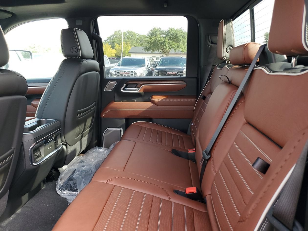 2026 GMC Sierra 3500 HD Denali Ultimate DRW