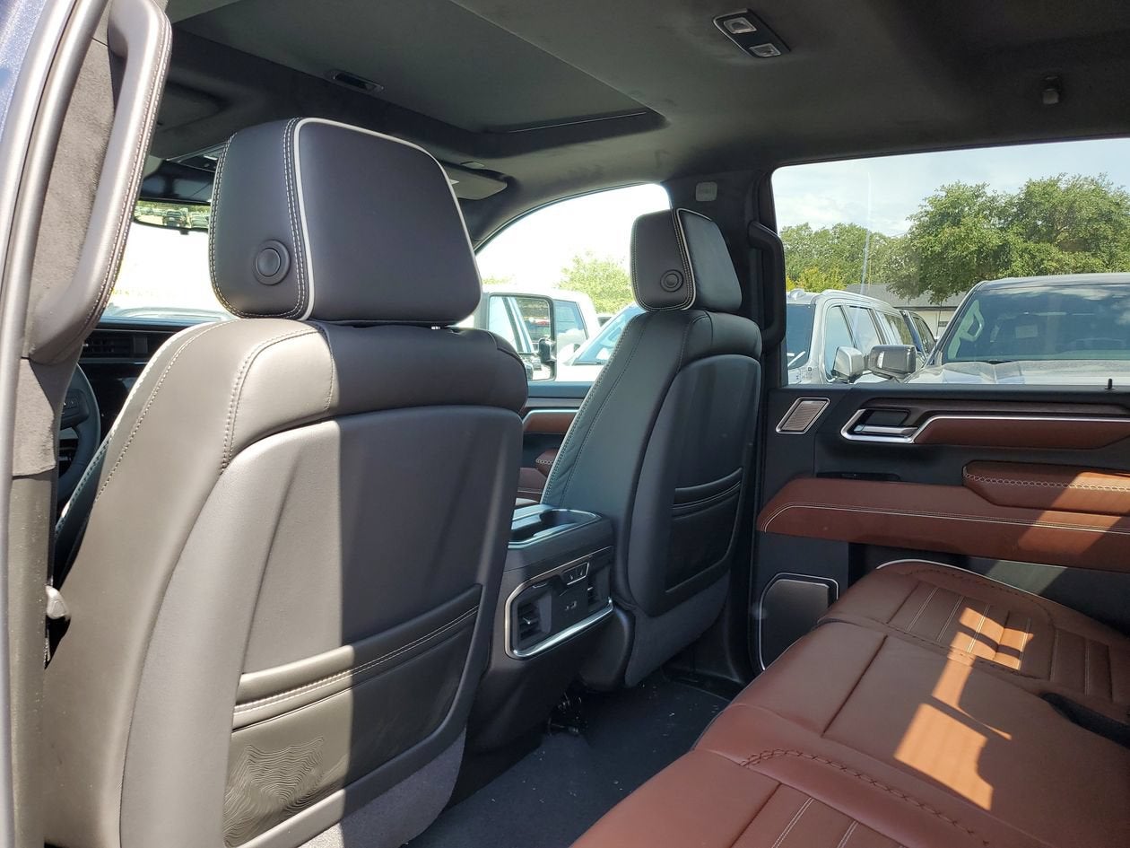 2026 GMC Sierra 3500 HD Denali Ultimate DRW