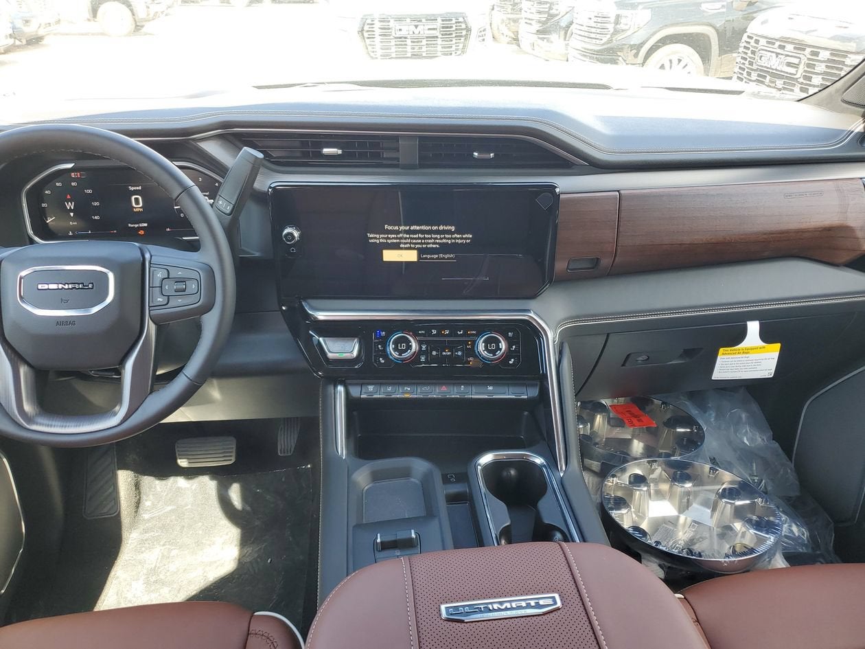 2026 GMC Sierra 3500 HD Denali Ultimate DRW