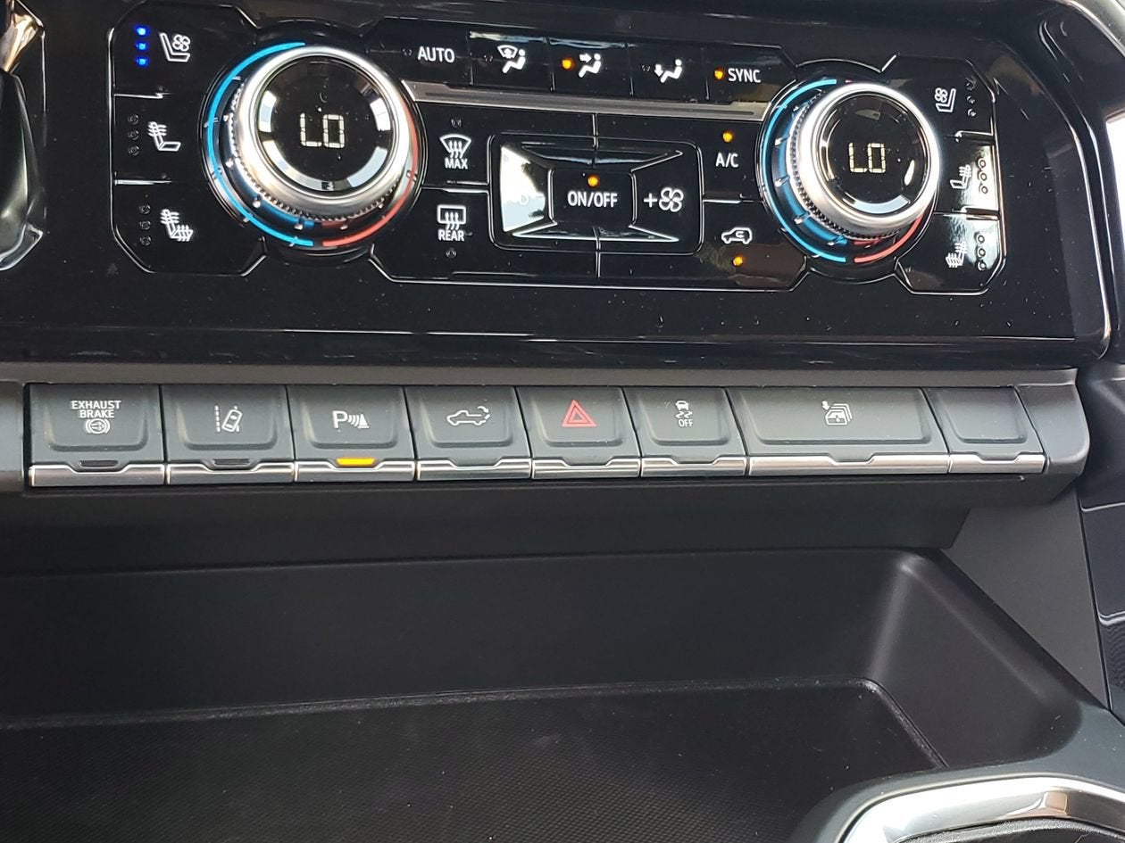 2026 GMC Sierra 3500 HD Denali Ultimate DRW