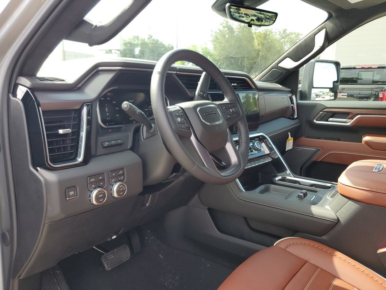 2026 GMC Sierra 3500 HD Denali Ultimate DRW
