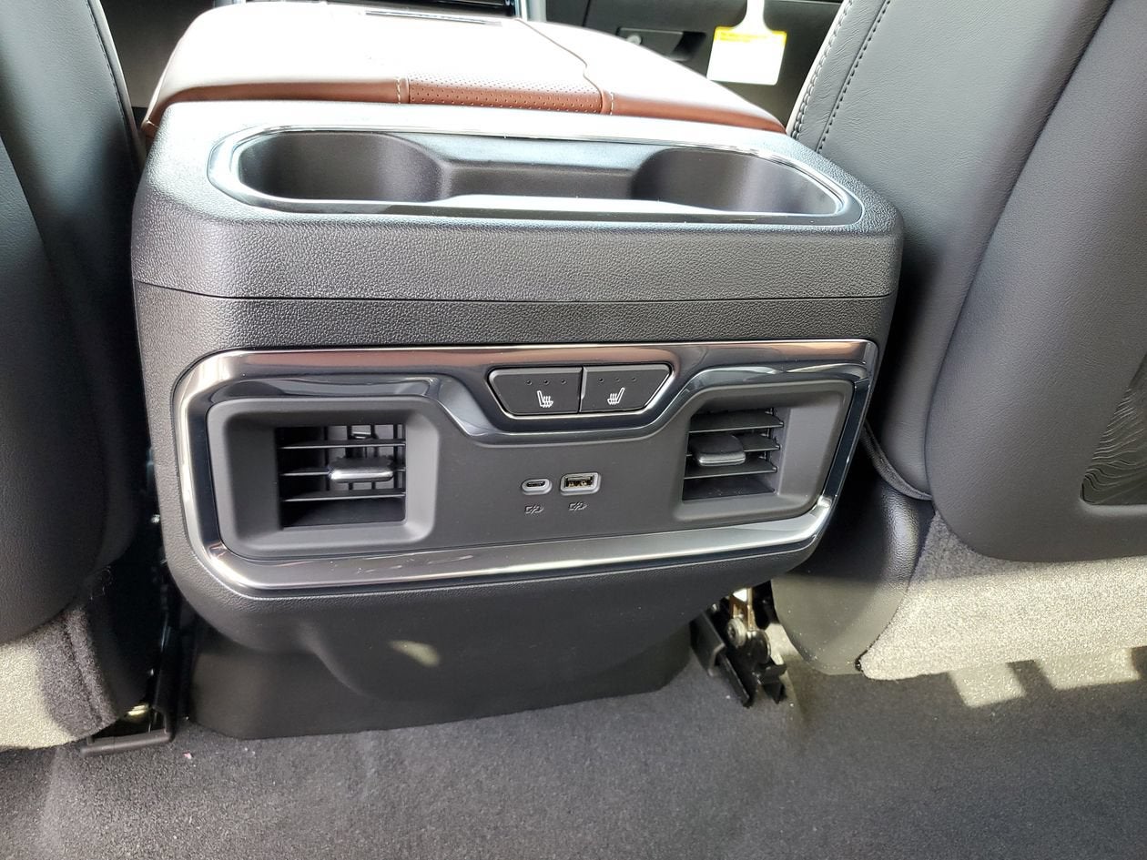 2026 GMC Sierra 3500 HD Denali Ultimate DRW