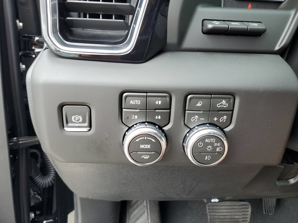 2026 GMC Sierra 3500 HD Denali Ultimate