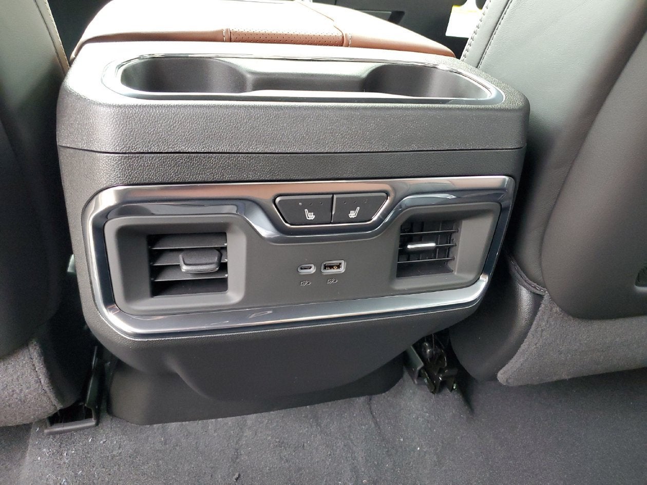 2026 GMC Sierra 3500 HD Denali Ultimate DRW