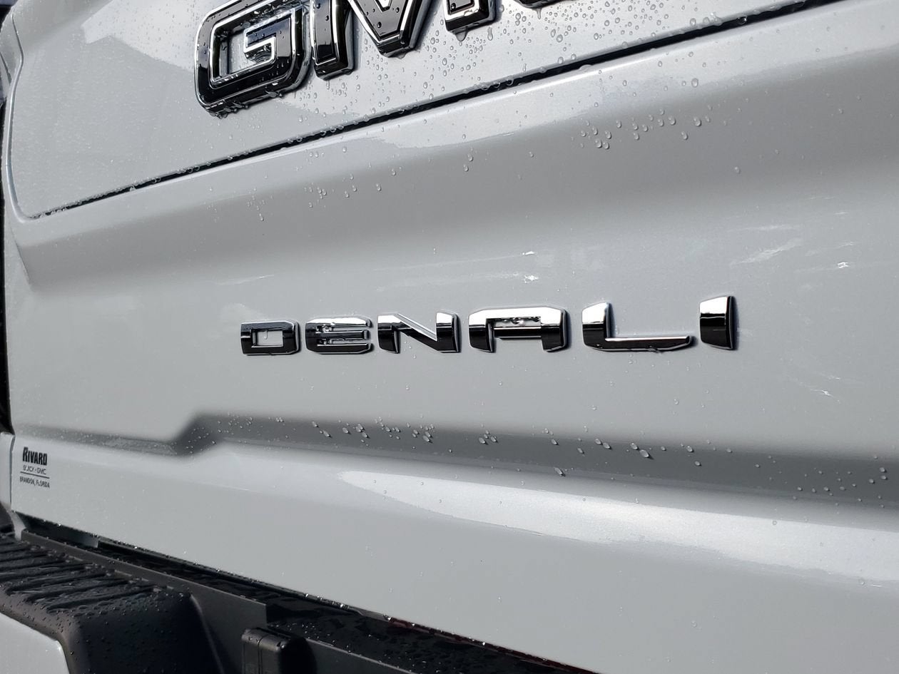 2026 GMC Sierra 3500 HD Denali Ultimate DRW