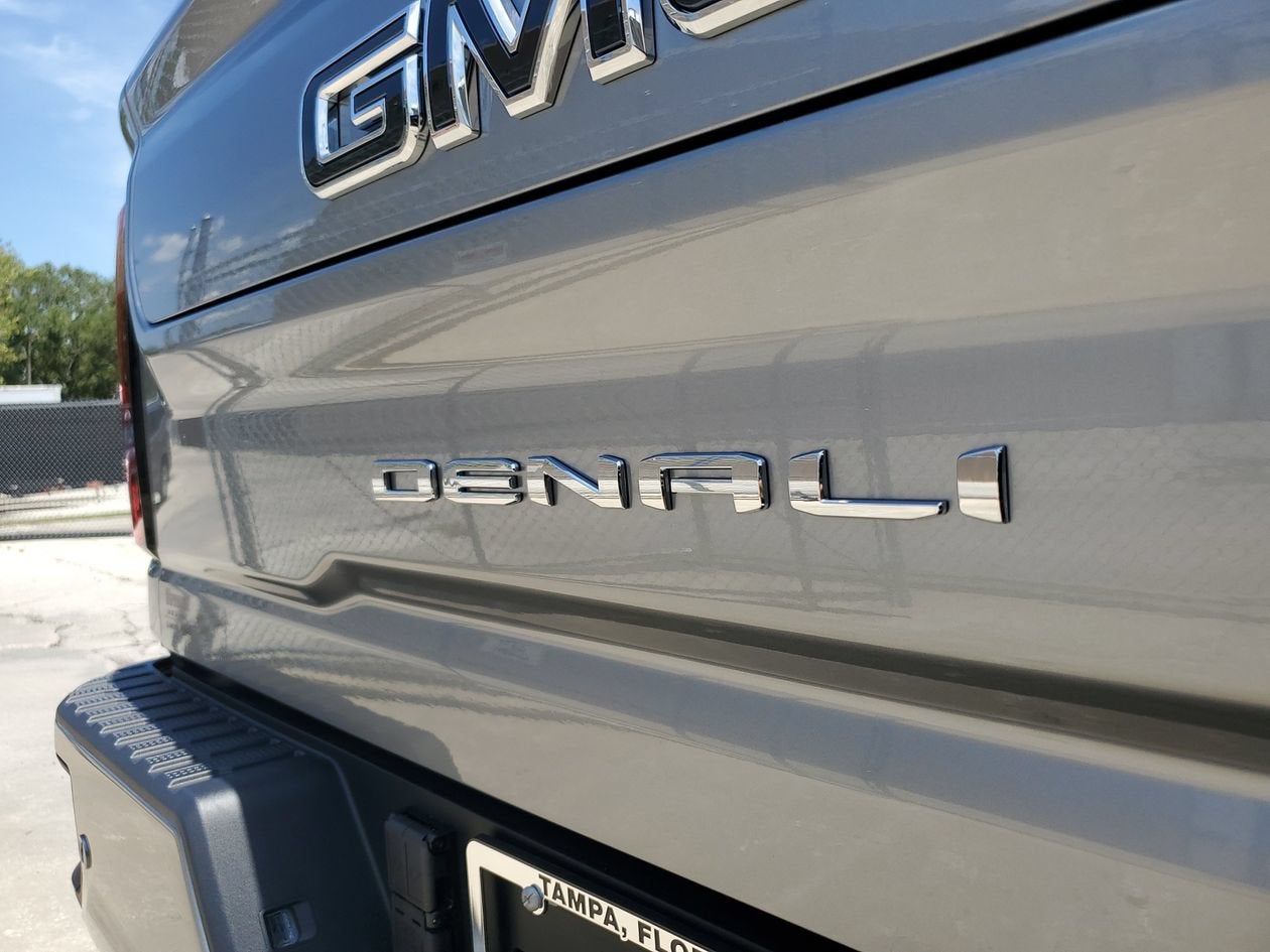 2026 GMC Sierra 3500HD Denali Ultimate - Photo 9