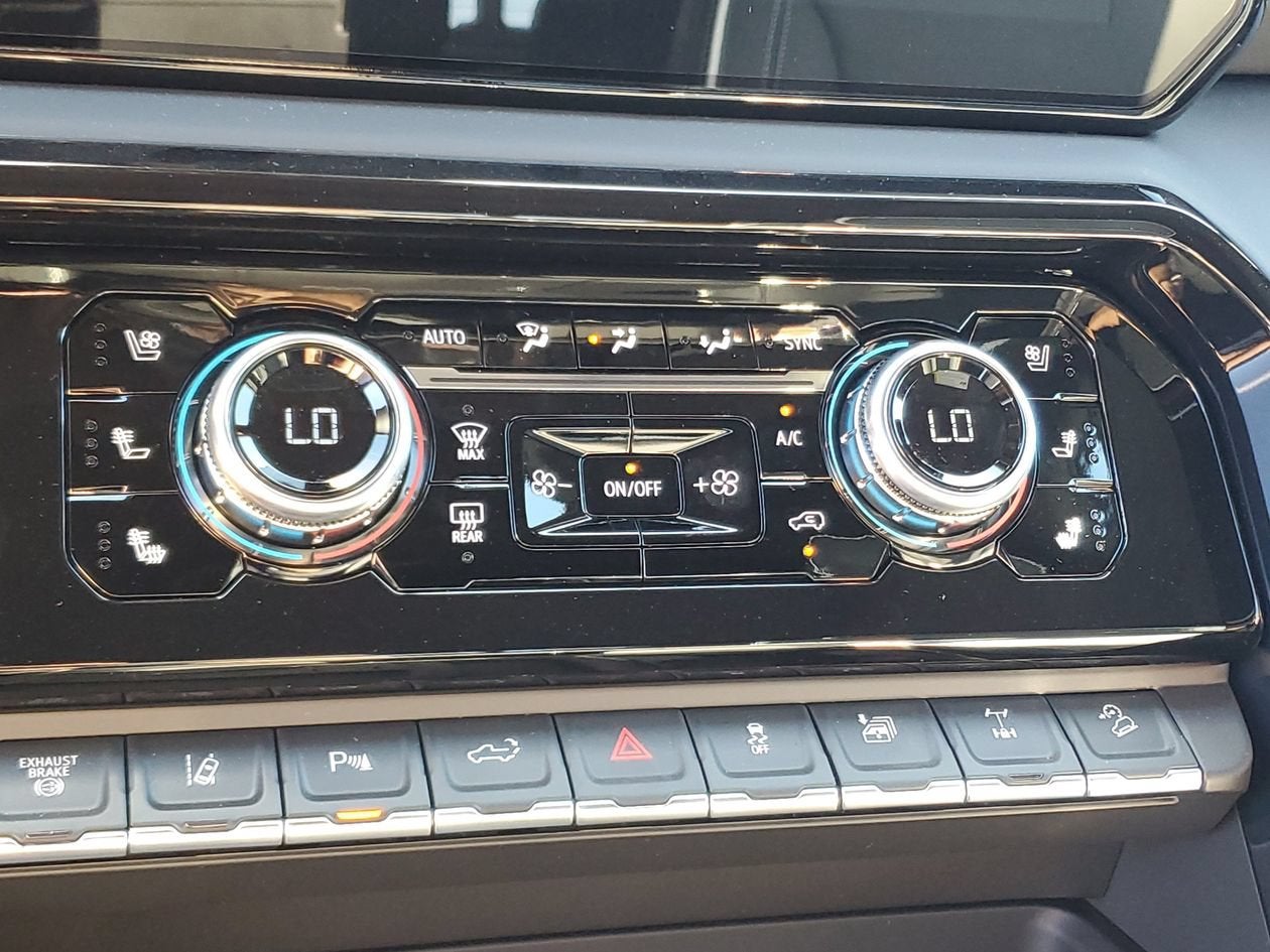 2026 GMC Sierra 2500HD AT4X - Photo 24