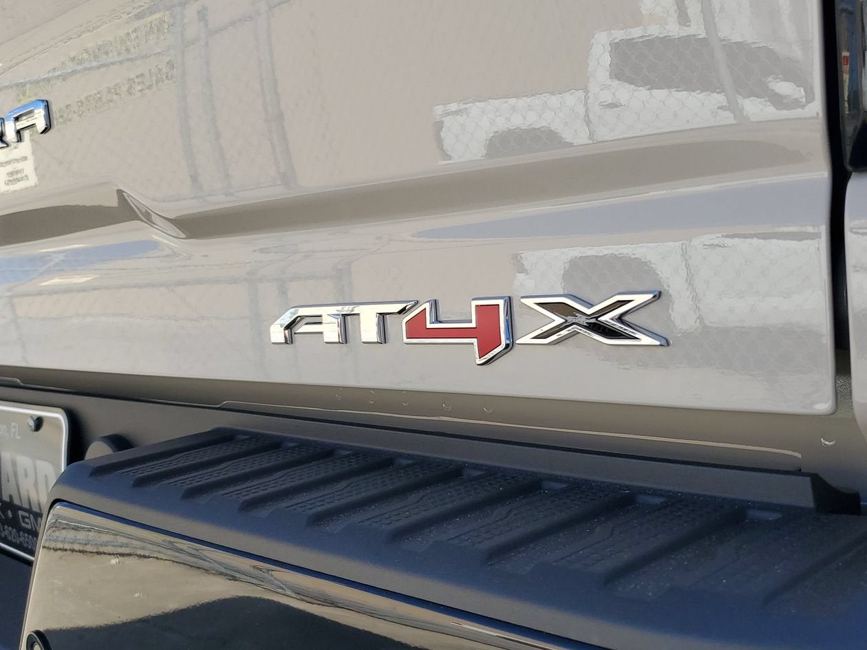 2026 GMC Sierra 2500HD AT4X - Photo 9