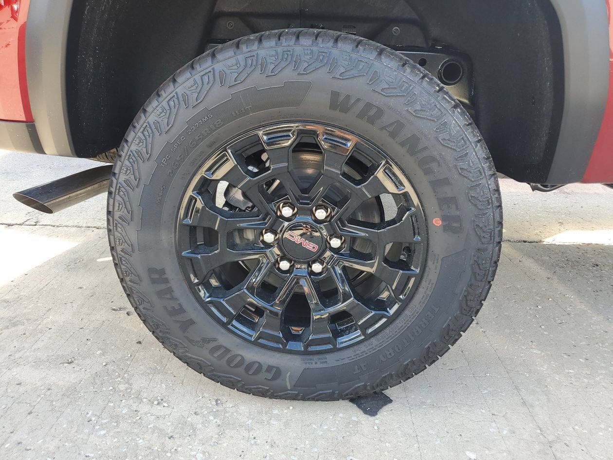 2026 GMC Canyon Elevation