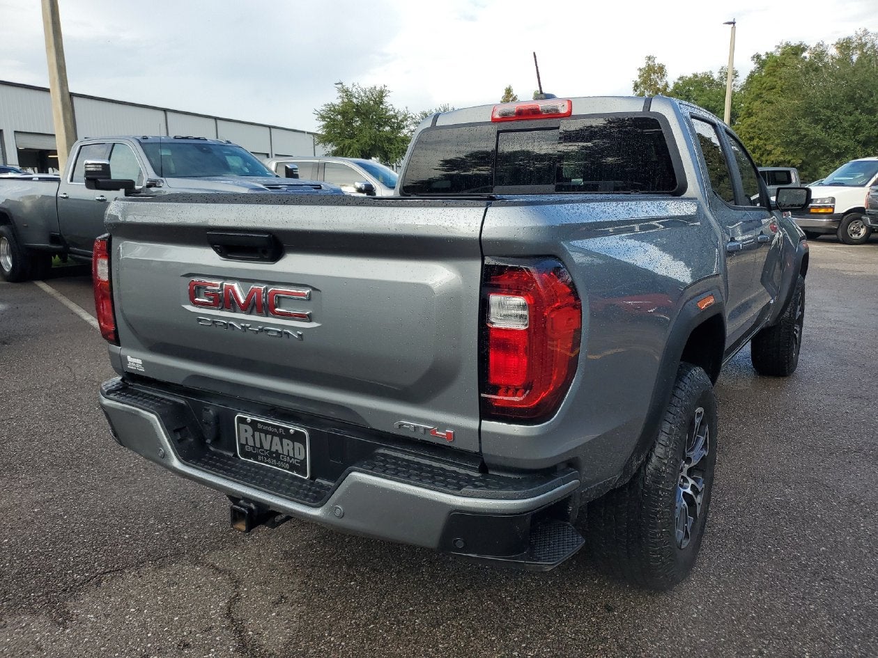 2024 GMC Canyon AT4