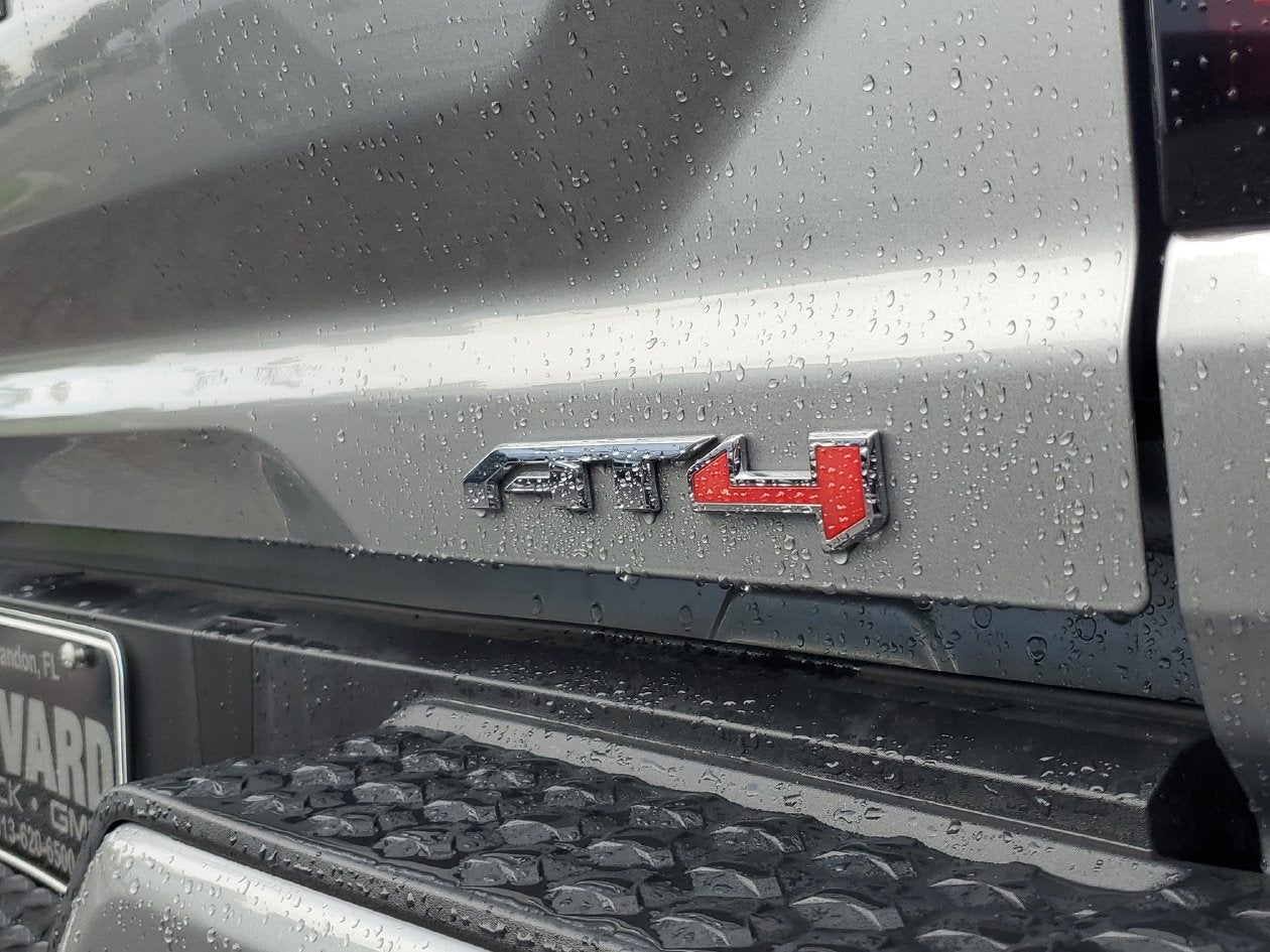 2024 GMC Canyon AT4
