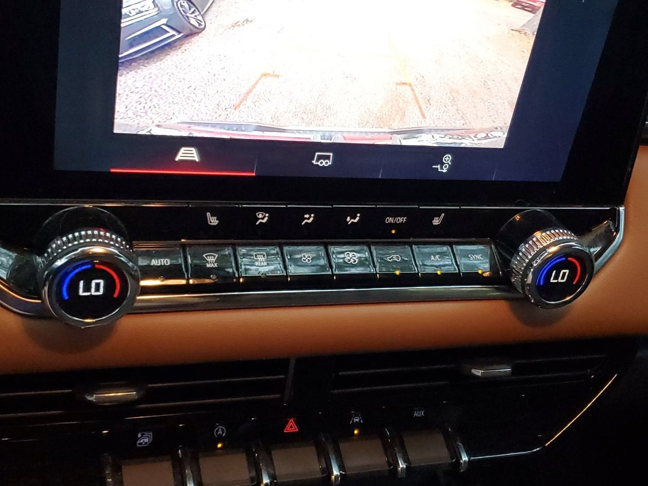 2023 GMC Canyon 4WD AT4
