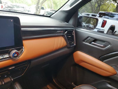2023 GMC Canyon 4WD AT4