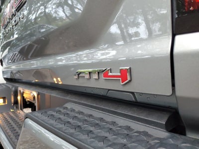 2023 GMC Canyon 4WD AT4