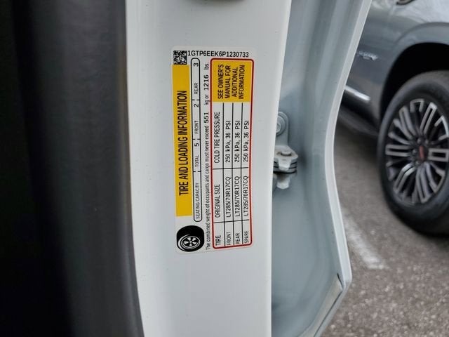 2023 GMC Canyon AT4X