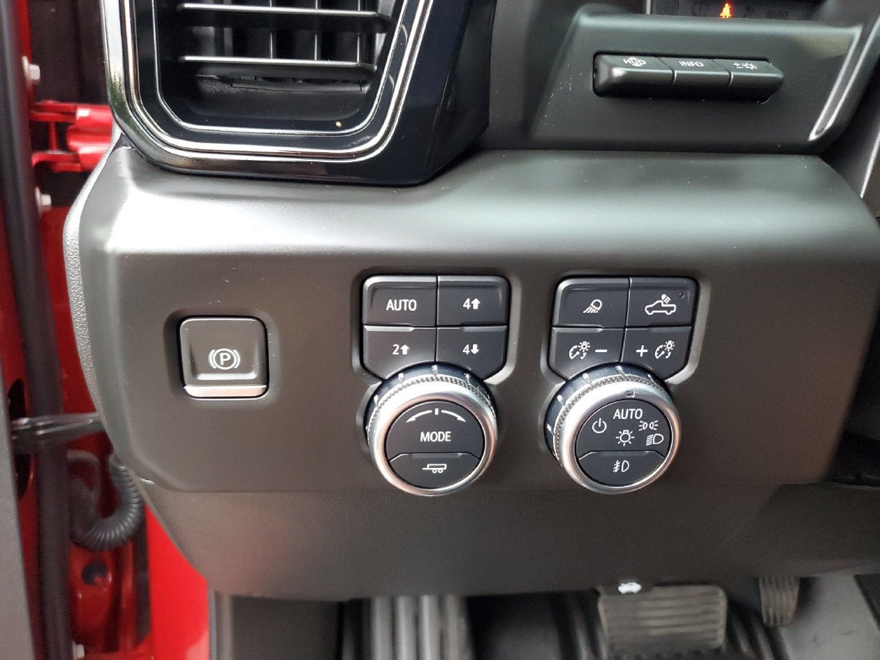 2024 GMC Sierra 1500 AT4