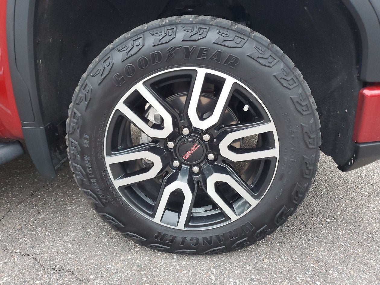 2024 GMC Sierra 1500 AT4
