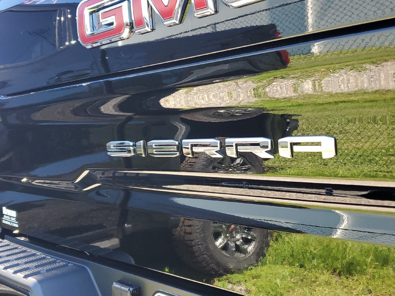 2026 GMC Sierra 1500 AT4 - Photo 8