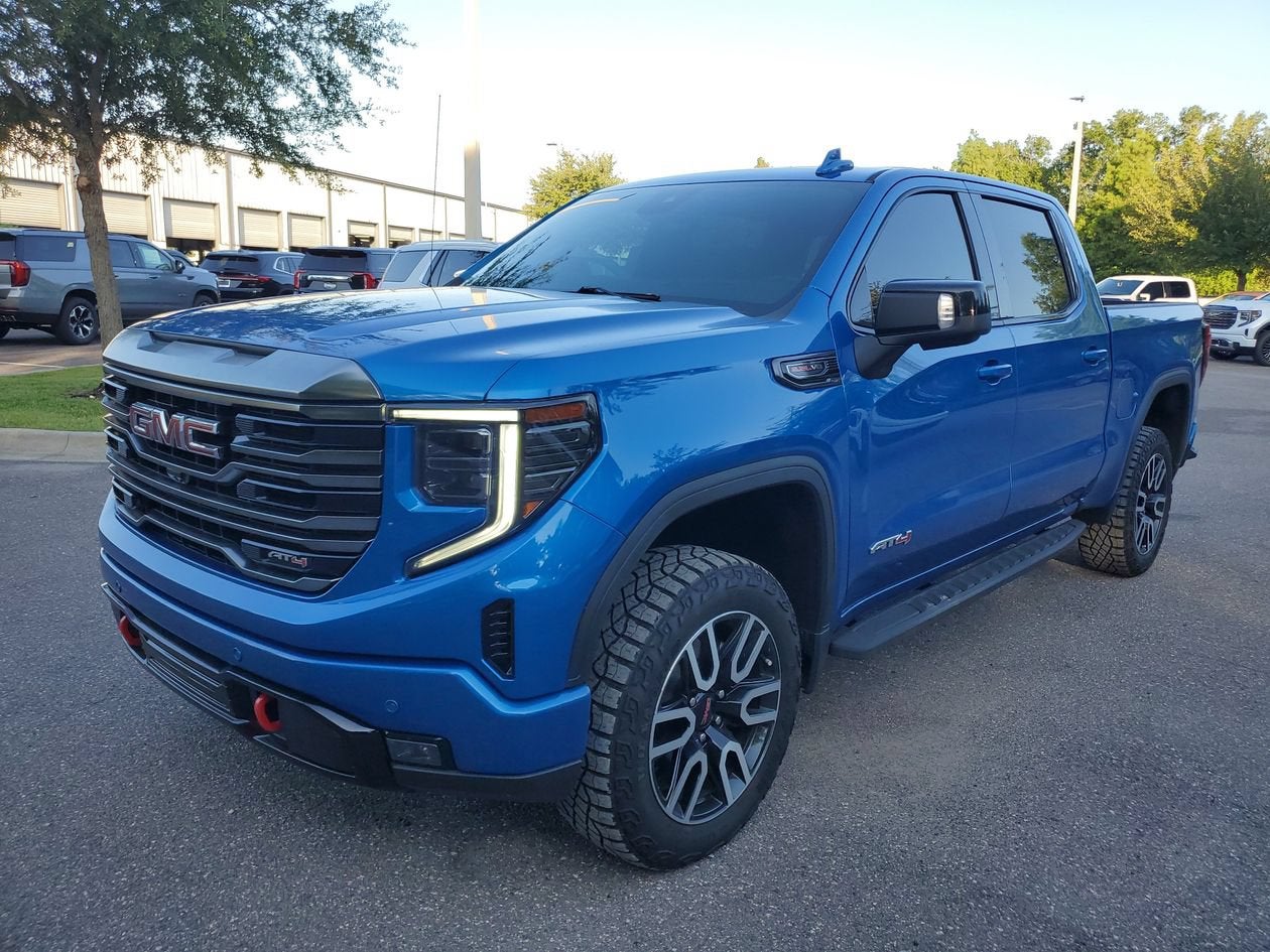 2024 GMC Sierra 1500 AT4