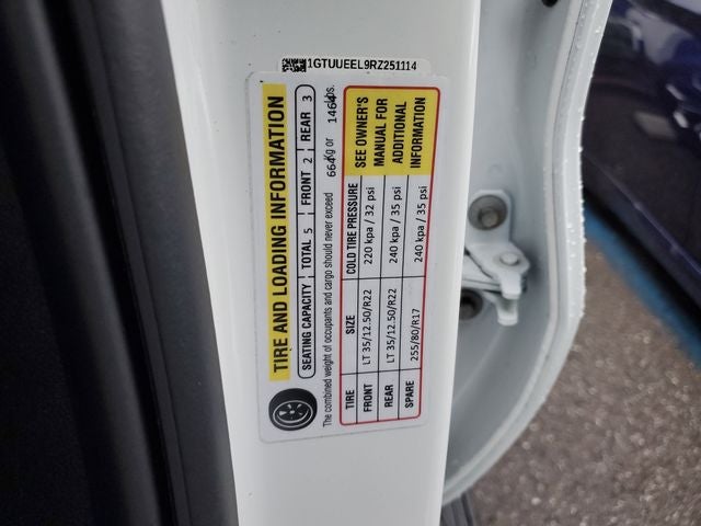 2024 GMC Sierra 1500 AT4