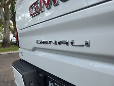 2023 GMC Sierra 1500 Denali
