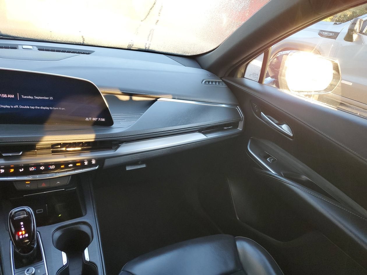 2025 Cadillac XT4 Premium Luxury