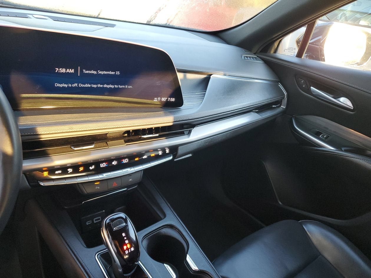 2025 Cadillac XT4 Premium Luxury
