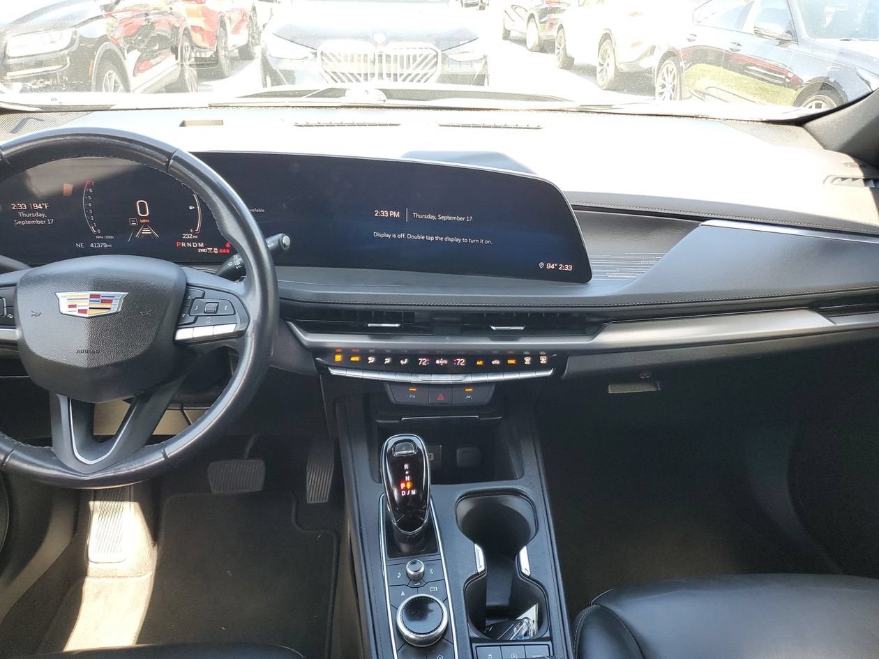 2024 Cadillac XT4 Premium Luxury
