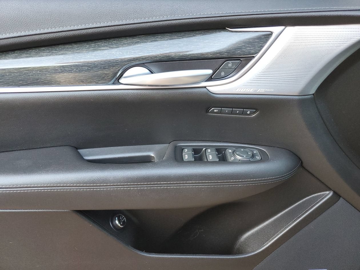 2023 Cadillac XT5 FWD Premium Luxury