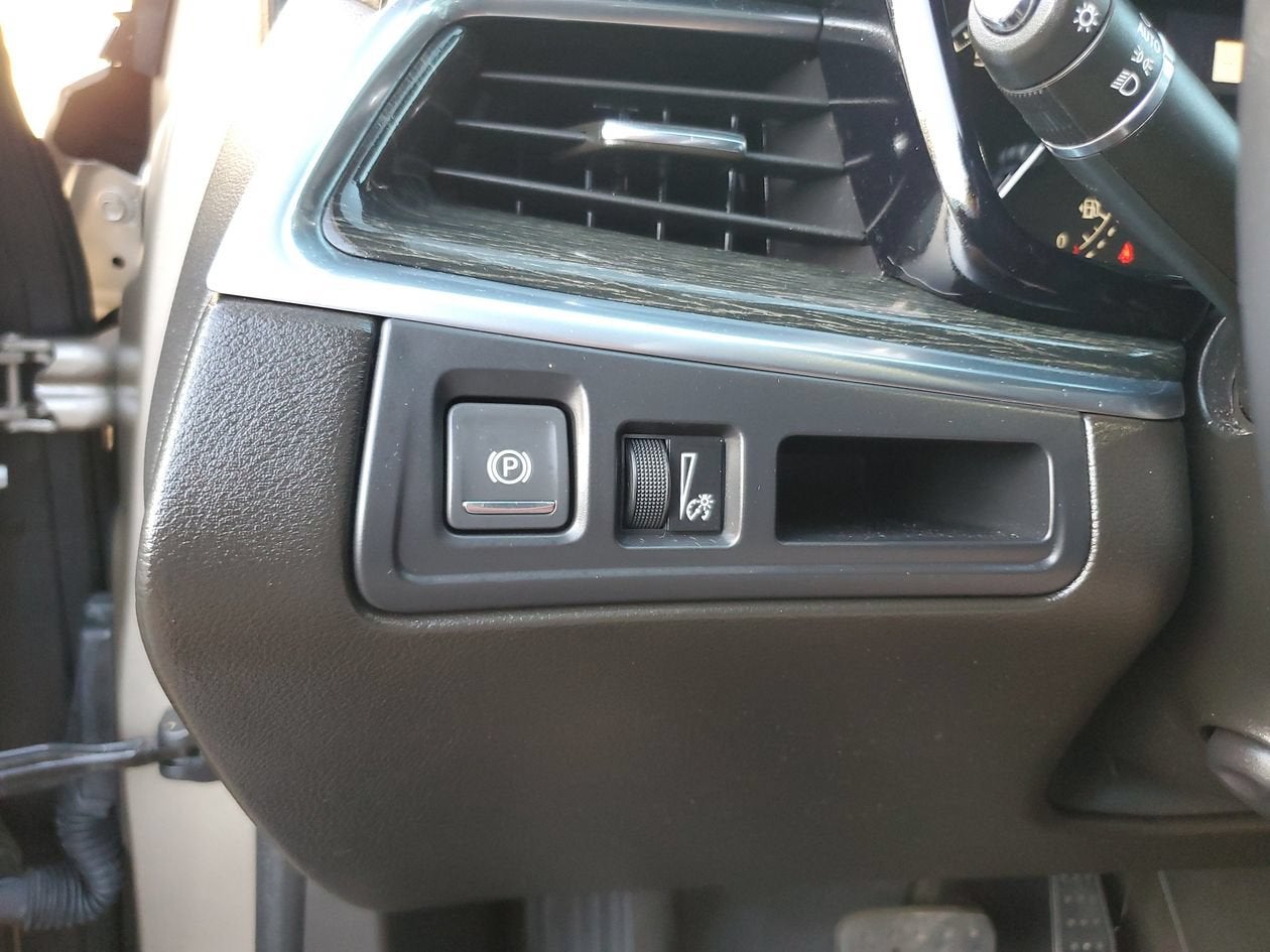 2023 Cadillac XT5 FWD Premium Luxury