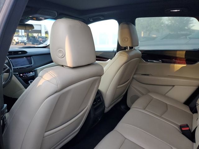 2018 Cadillac XT5 Luxury FWD