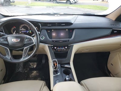 2018 Cadillac XT5 Luxury FWD
