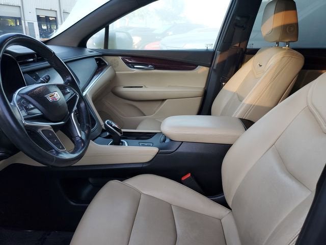 2018 Cadillac XT5 Luxury FWD