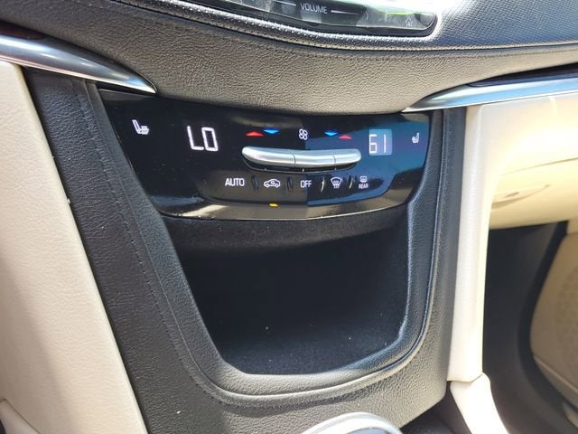 2018 Cadillac XT5 Luxury FWD