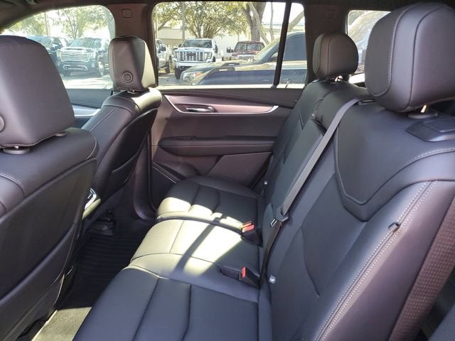 2025 Cadillac XT6 Luxury